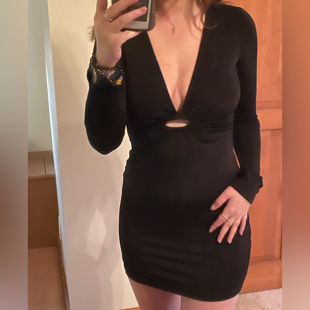 Black bodycon dress with cutout